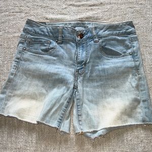 Light wash denim midi AE shorts